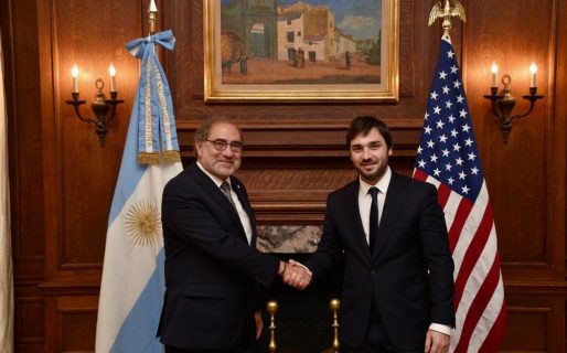 Nacho Torres viajó a Estados Unidos y presentó una agenda de desarrollo para la provincia