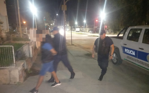Pese a tener una perimetral, fue hallado caminando junto a su víctima