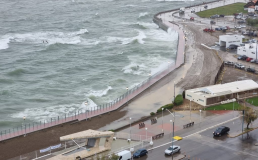 Rige la alerta naranja por fuertes lluvias en la ciudad