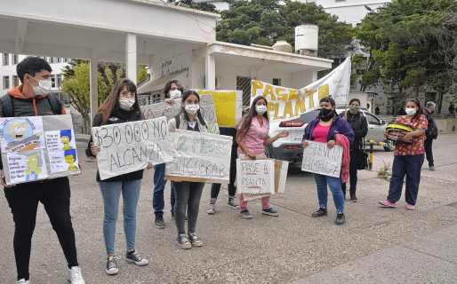 Dos meses de sueldos adeudados y medida de fuerza de trabajadores de la Cooperativa Alvear
