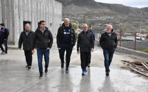 El entrenador Marcelo Méndez recorrió el nuevo Hotel Deportivo