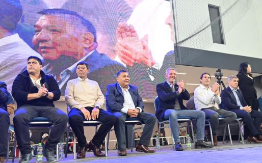 Arcioni acompañó el acto de asunción de Jorge Ávila en el Sindicato del Petróleo y Gas Privado del Chubut