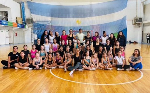 Daiana Nanzer brindó un intenso campus de entrenamiento de gimnasia aeróbica en Comodoro