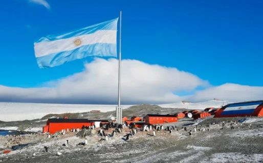 Javier Milei viajará hoy a la Antártida para iniciar un programa de control de contaminación