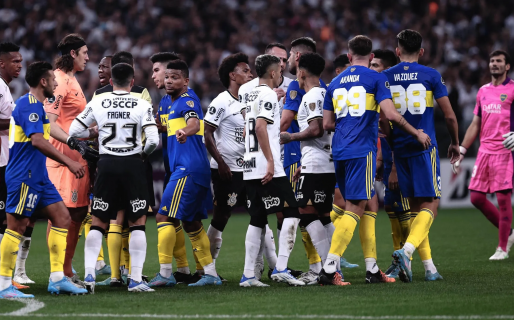 Boca fue más pero empató con Corinthians, que lo festejó como una victoria