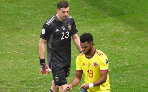 Tuvo un cruce con el ‘Dibu’ Martínez en la Copa América y ahora puede llegar a River