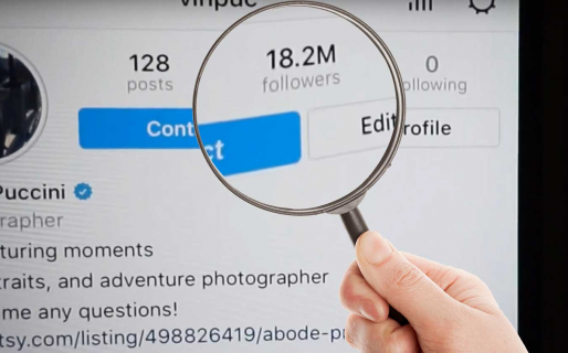 Acusan a famosas de comprar seguidores en las redes y contaron cómo es el método