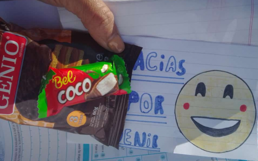 El tierno gesto de un niño comodorense: le regaló un alfajor y un dibujo a la censista