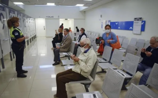 Tenía 90 años, lo estafaron por $130 millones con «el cuento del tío» y falleció de «angustia»