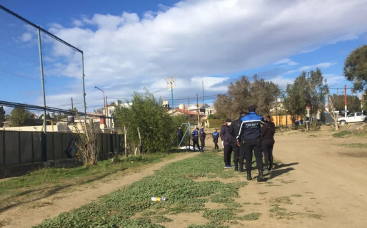 Peleó con su ex novio, le rompió los vidrios del auto y se quitó la vida