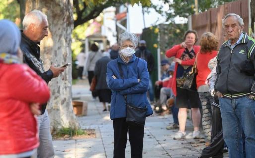 Por mayor recaudación y paritarias reabiertas, las jubilaciones y AUH subirán cerca de 15% en Junio