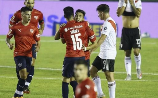 Alerta por casos de Covid-19 en Independiente y River