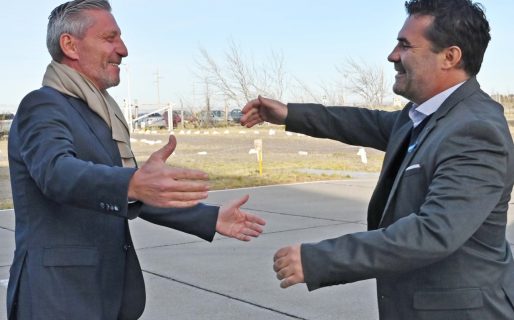 Arcioni y Martínez encabezaron la apertura de licitación para la obra de ampliación de abastecimiento eléctrico en la Comarca Andina