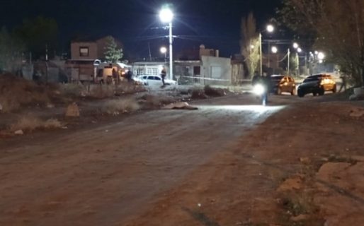 Inseguridad sin fin: asesinaron a un hombre de 11 puñaladas en Trelew