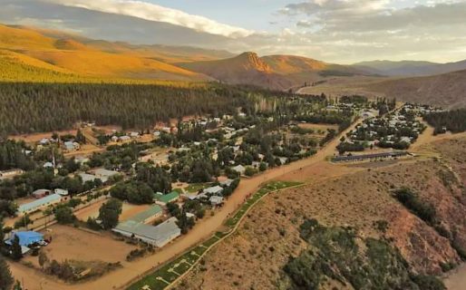 El remoto pueblo patagónico de 800 habitantes que ideó una estrategia para que vuelvan los jóvenes que nacieron ahí