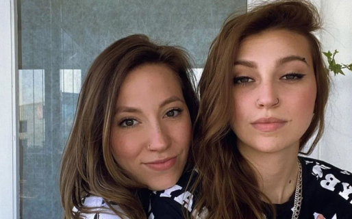 Son pareja y tras dos años se enteraron que podrían ser hermanas: “¿Estaría mal seguir juntas?”