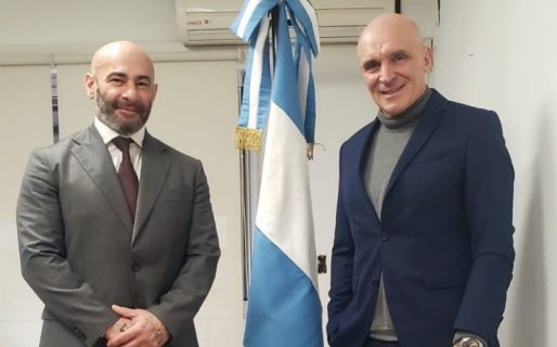 Reapareció Massoni y se mostró con Espert