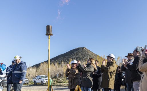 Luque inauguró una nueva red de gas en el sector Acceso Norte de Km. 12