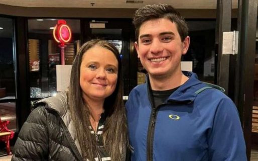 Encontró a su madre biológica después de 20 años y descubrió que habían sido compañeros de trabajo