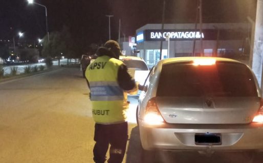 En un control policial hubo 7 alcoholemias positivas