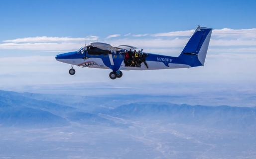 Un argentino rompió récord nacional al arrojarse de 8287 metros: »Esta es mi pasión y define mi vida»