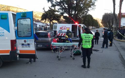 Con 1.66 g/l de alcohol en sangre, un motociclista chocó y su acompañante salió por los cielos