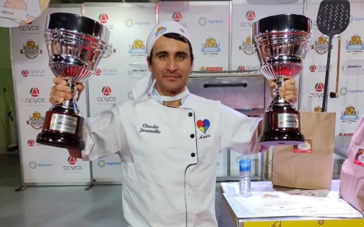 Un chubutense hace las mejores pizzas a la piedra y empanadas del país