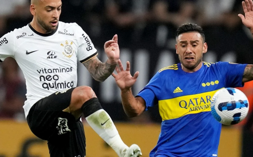 Boca visita a Corinthians en busca de la victoria que lo deje cerca de los cuartos de final
