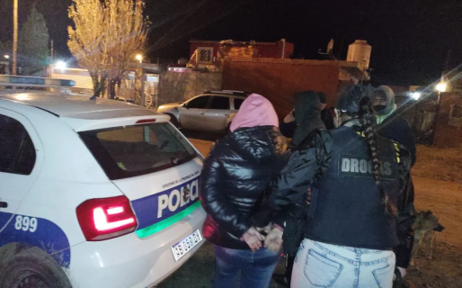 Hacían «delivery de drogas» y la Policía les secuestró marihuana para preparar 460 dosis