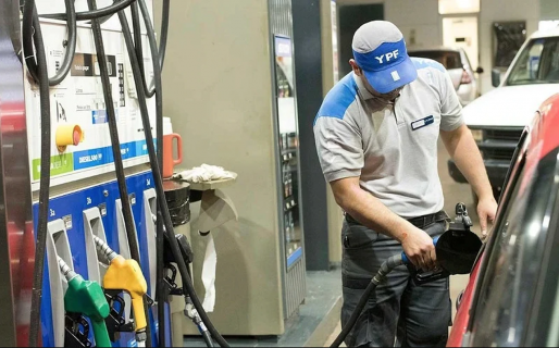 Para frenar el desabastecimiento, el precio del gasoil subió un 12%