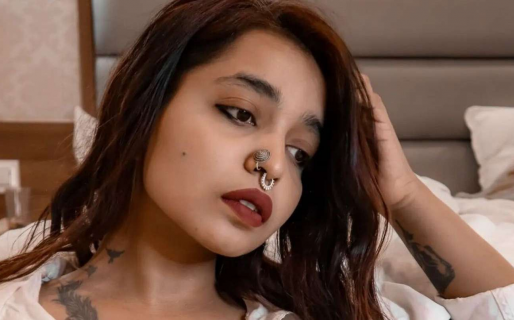 Una influencer apuesta a la “sologamia” y se casará con ella misma: “No necesito a un príncipe azul”