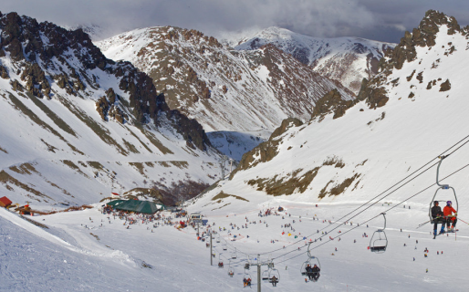 El Centro de esquí La Hoya no abrió por los fuertes vientos