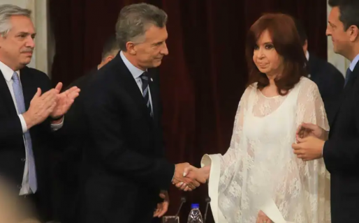 Encuesta: Cristina lidera por 25 puntos el FdT y Macri corre con una leve ventaja sobre Bullrich y Larreta