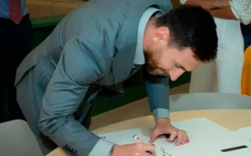 Messi inauguró un nuevo centro oncológico pediátrico