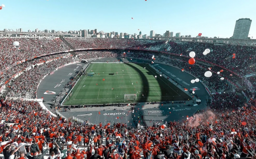 Por el “poco ruido” de los últimos partidos, River permitirá los bombos en El Monumental