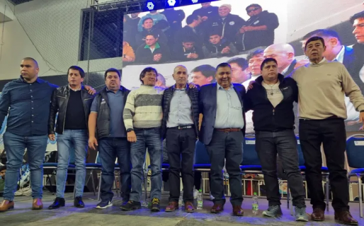 Petroleros se reúnen con las cámaras por Ganancias