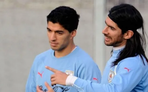 El ‘Loco’ Abreu habló con Luis Suárez sobre la chance de ir a River: qué charlaron