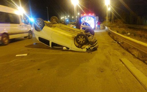 Borracho al volante terminó volcando su Renault Clio en ruta 3 y 26