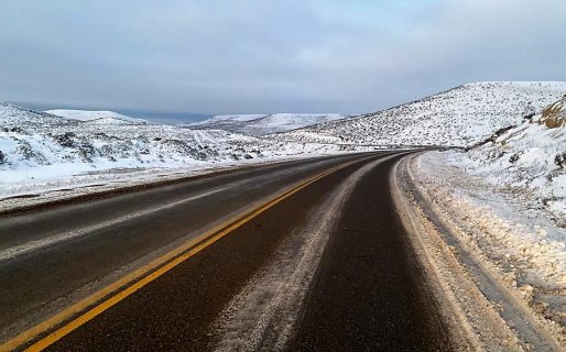 Cortan la ruta entre Comodoro y Trelew por presencia de nieve y hielo