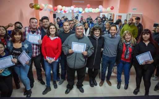 El municipio acompañó la asunción de la comisión vecinal del barrio Quirno Costa