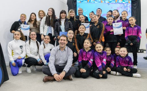 Luque entregó nuevos aportes a deportistas y clubes de la ciudad