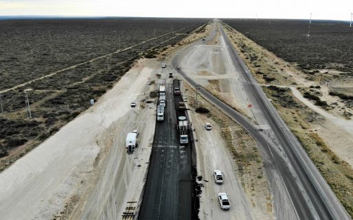 Se inició la pavimentación del tramo faltante de la autovía entre Madryn y Trelew