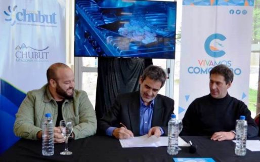 Provincia firmó convenios para regular, asistir e impulsar el turismo del Área Natural Protegida Rocas Coloradas