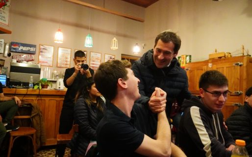 Luque mantuvo una agenda en Dolavon y Gaiman que incluyó a la producción, los jóvenes y las instituciones