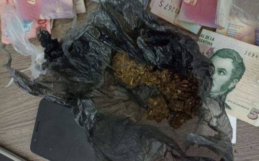 Llamaron a la Policía por ruidos molestos en un hotel: encontraron marihuana y dinero