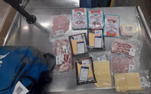 Quiso robar fiambres en un supermercado y terminó detenido