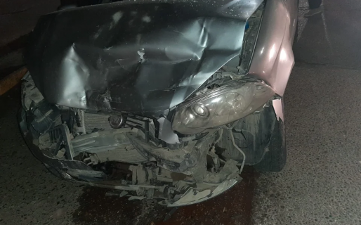 Fuerte choque en Avenida Yrigoyen: una mujer tuvo que ser trasladada al hospital