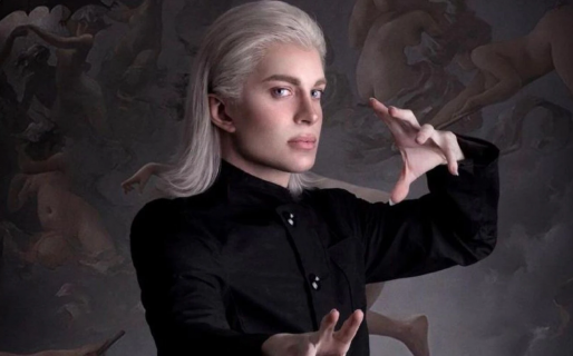 Las confesiones del joven formoseño que quiere ser un elfo tras sufrir bullying y gastar fortunas en cirugías