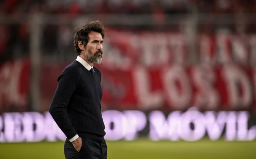 Eduardo Domínguez no es más entrenador del «Rojo»
