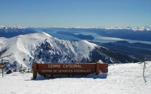 Susto en el Cerro Catedral: rescataron a un nene que había quedado atrapado bajo dos metros de nieve